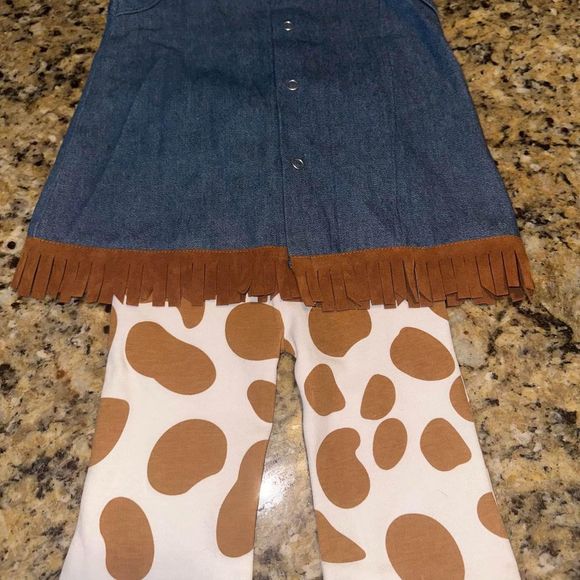 NWT mudpie Cowgirl Cow Halloween Costume Themed Rodeo Outfit Size 12-18 Months - Picture 5 of 8